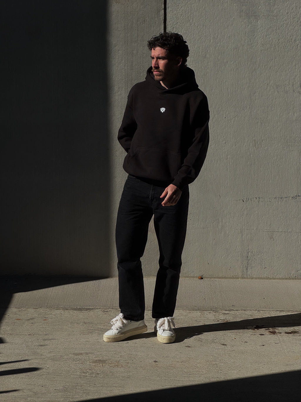 THE PEOPLE'S CLUB HOODIE (BLACK)